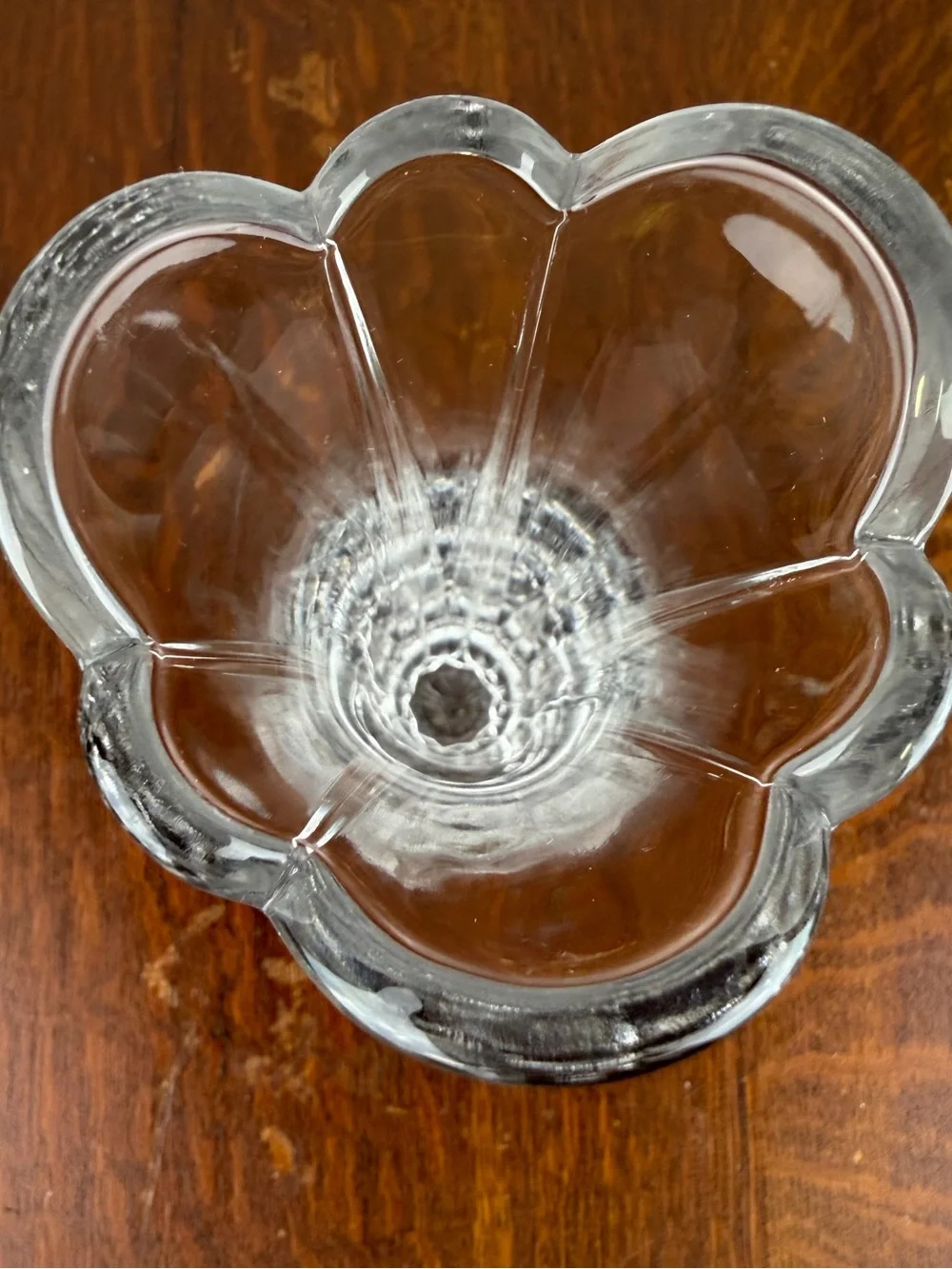 Vintage 1990 Mikasa Crystal Glass Fluted Scalloped Rim Starburst Bud Vase